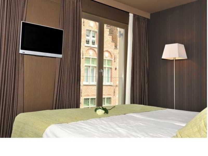 Flanders Hotel, General view