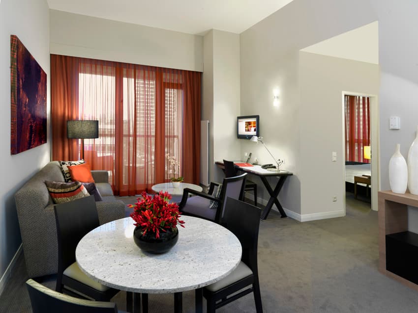 Adina Apartment Hotel Berlin Checkpoint Charlie, Room