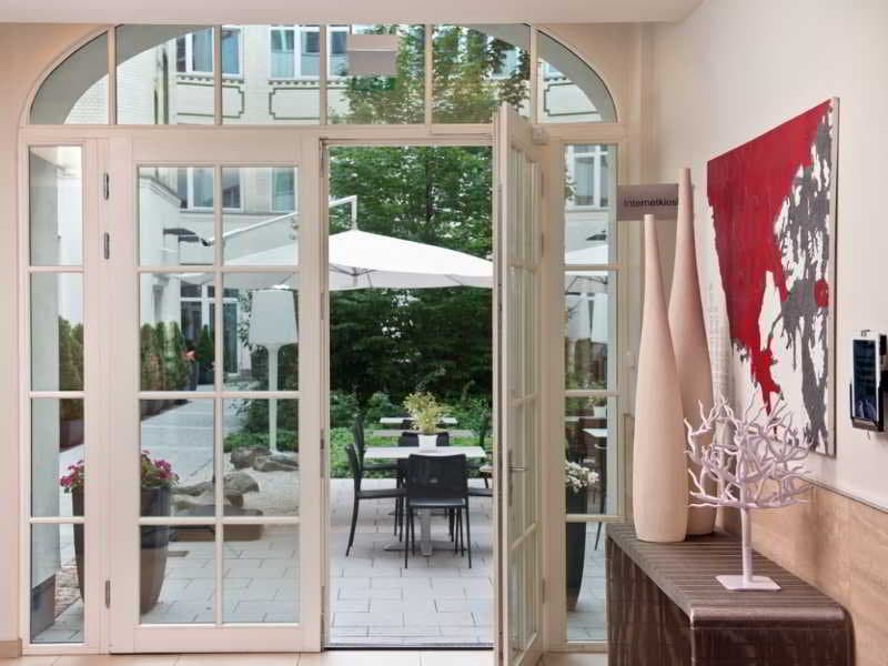 Adina Apartment Hotel Berlin Checkpoint Charlie, Terrace