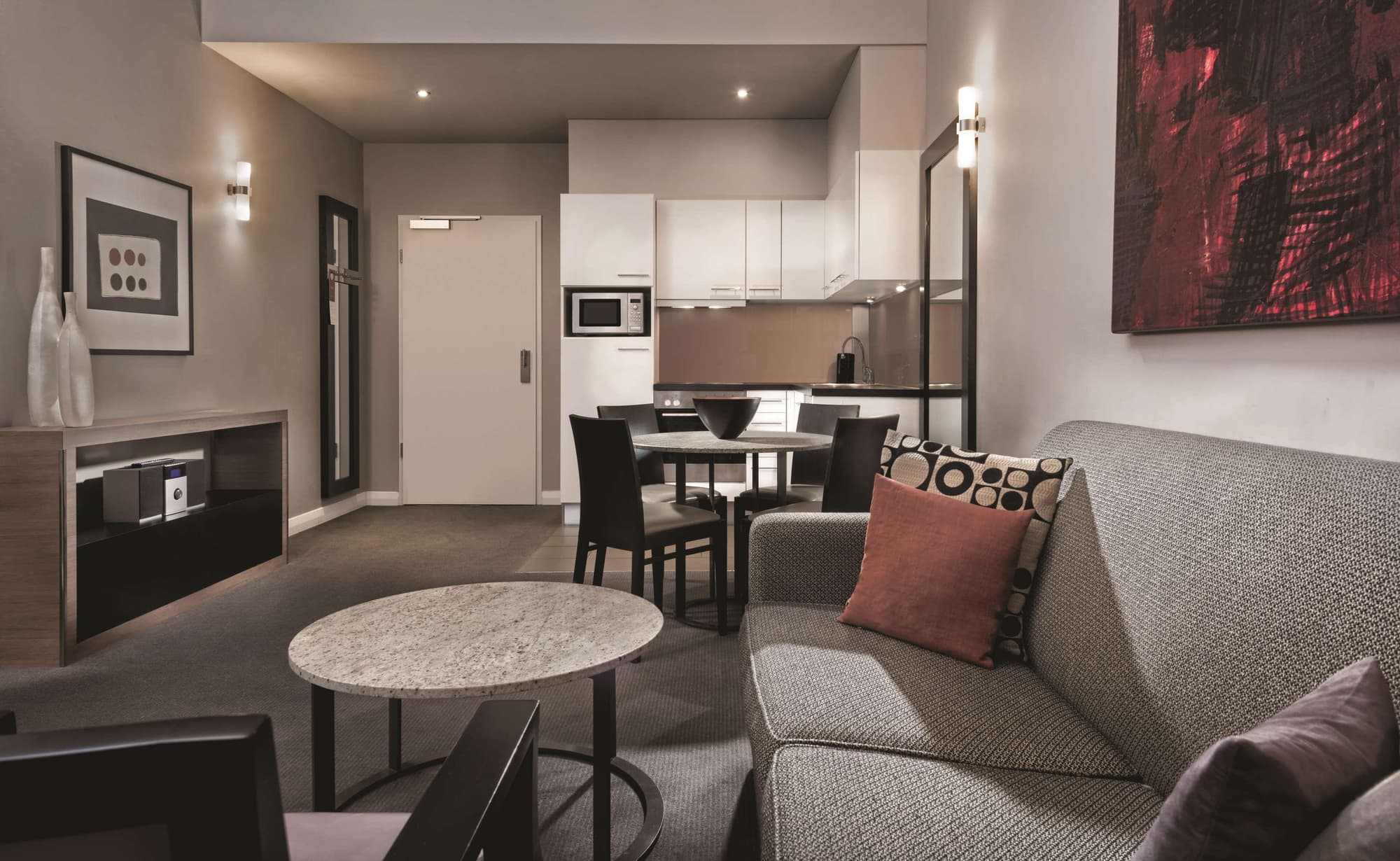 Adina Apartment Hotel Berlin Checkpoint Charlie, Room