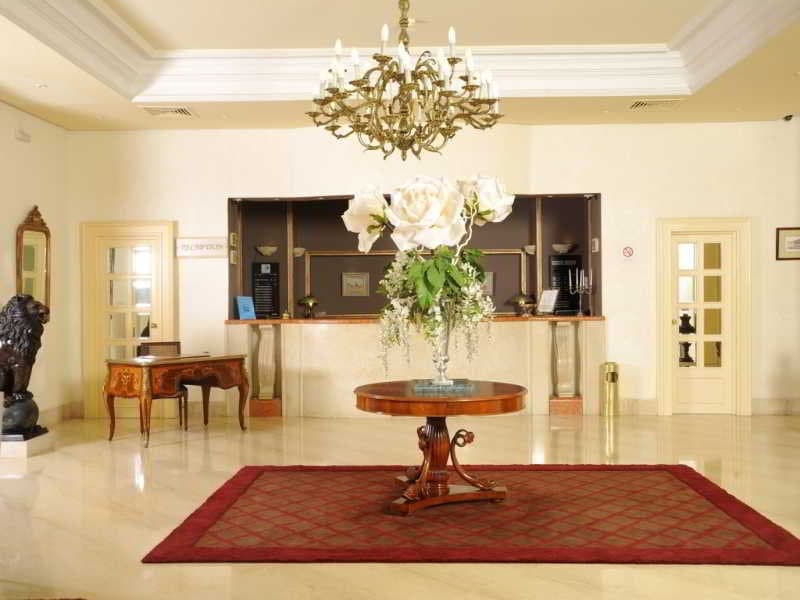 Acropole Tunis, General view