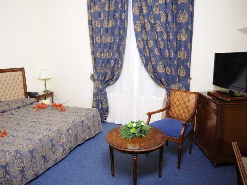 Acropole Tunis, General view