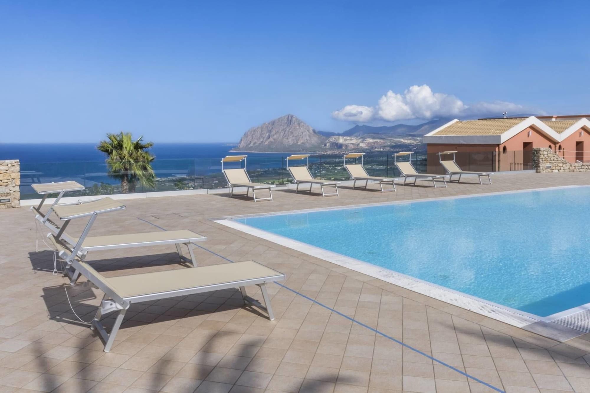 Parco Degli Aromi Resort & Benessere, Pool