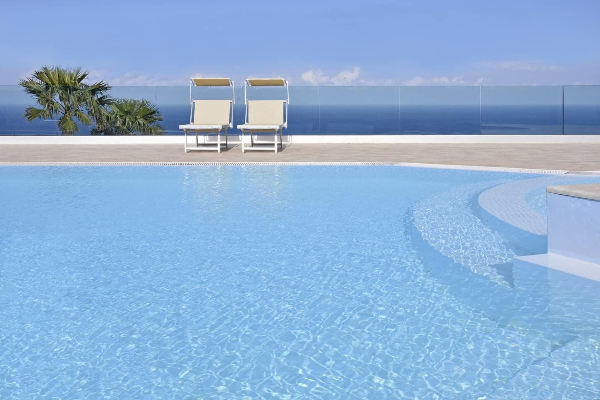 Parco Degli Aromi Resort & Benessere, Pool