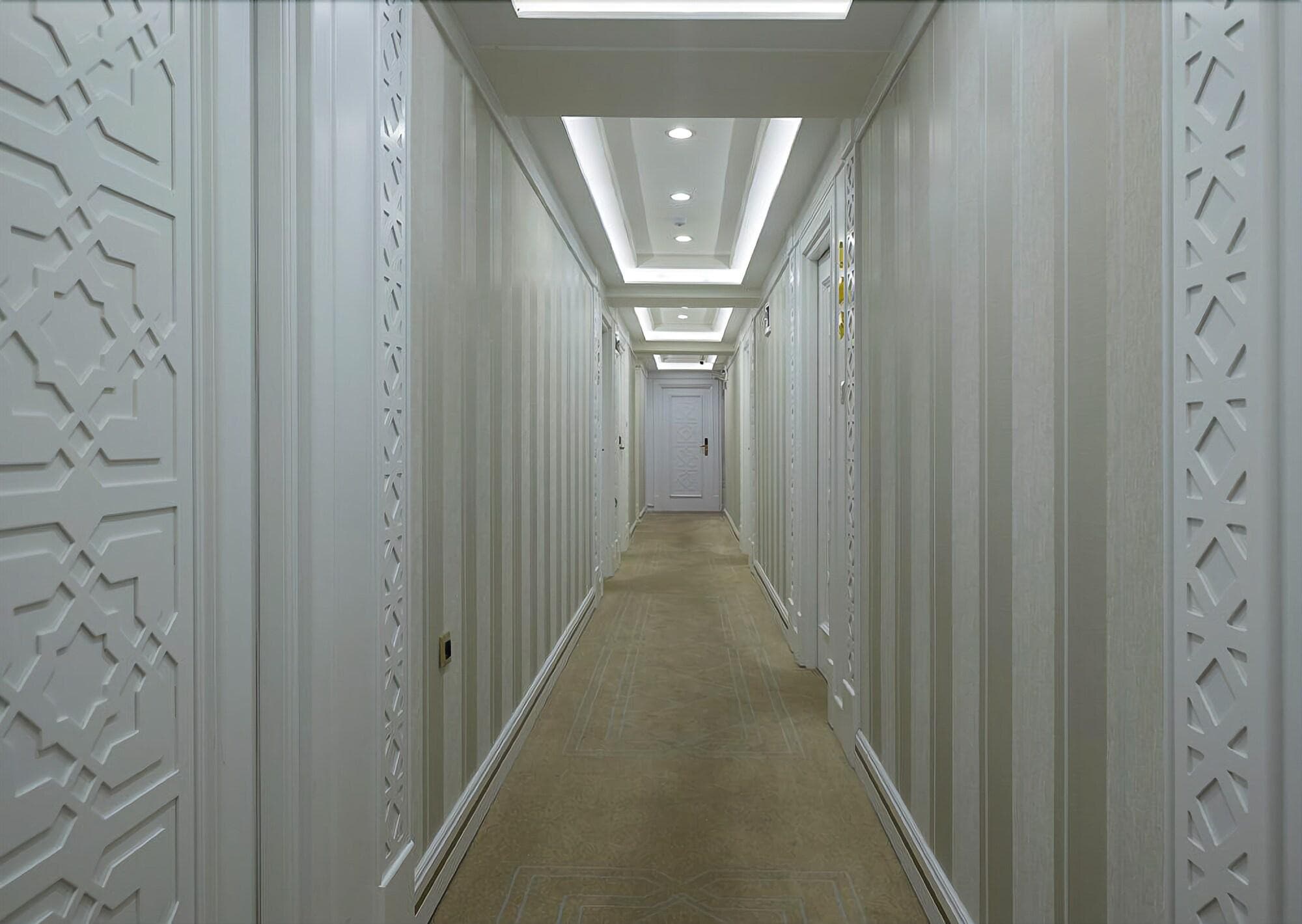 The Empress Theodora Hotel, Lobby