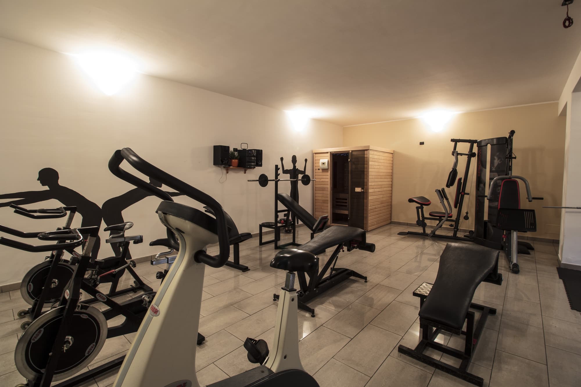 Hotel Village Eden, Sports and Entertainment