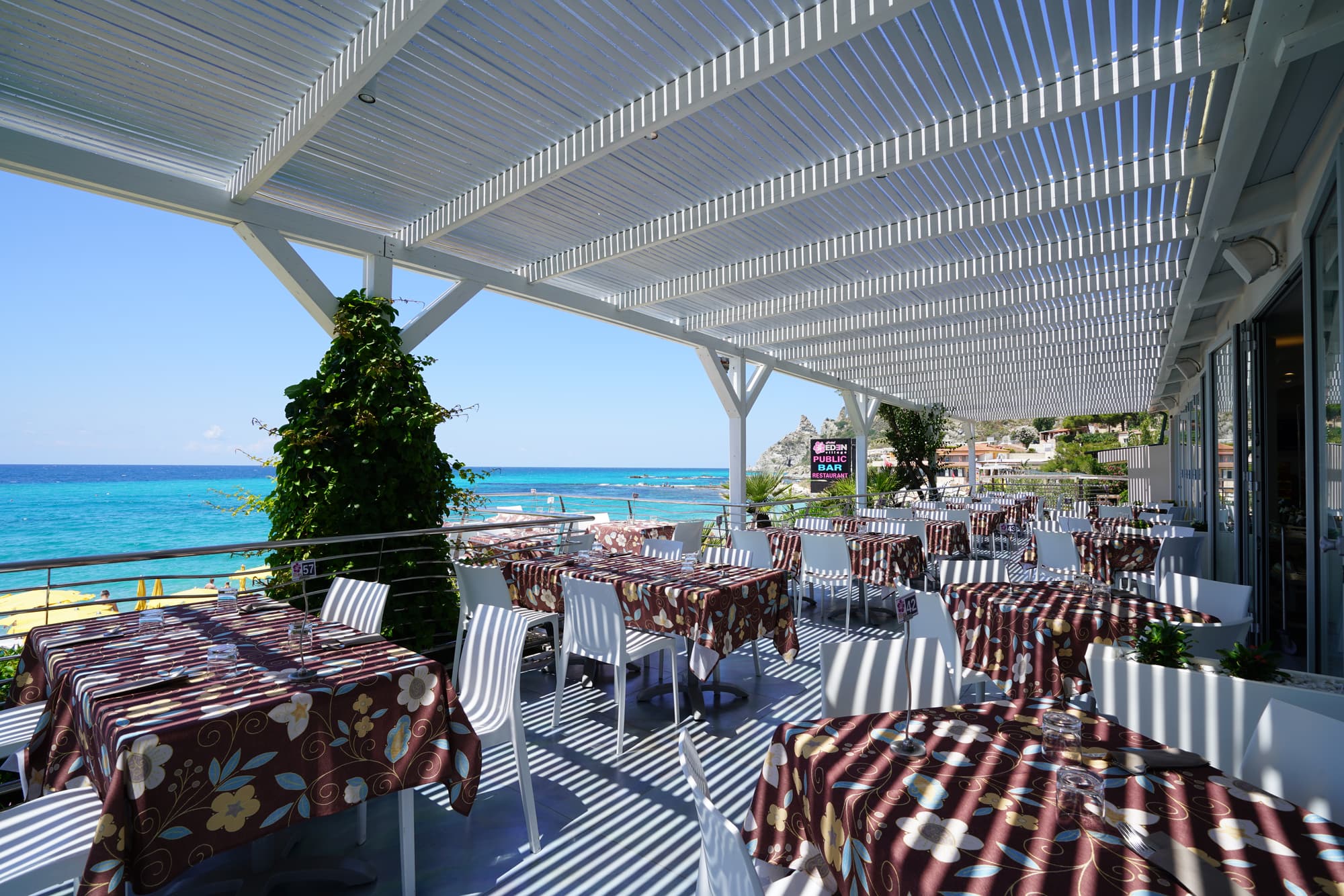 Hotel Village Eden, Restaurant