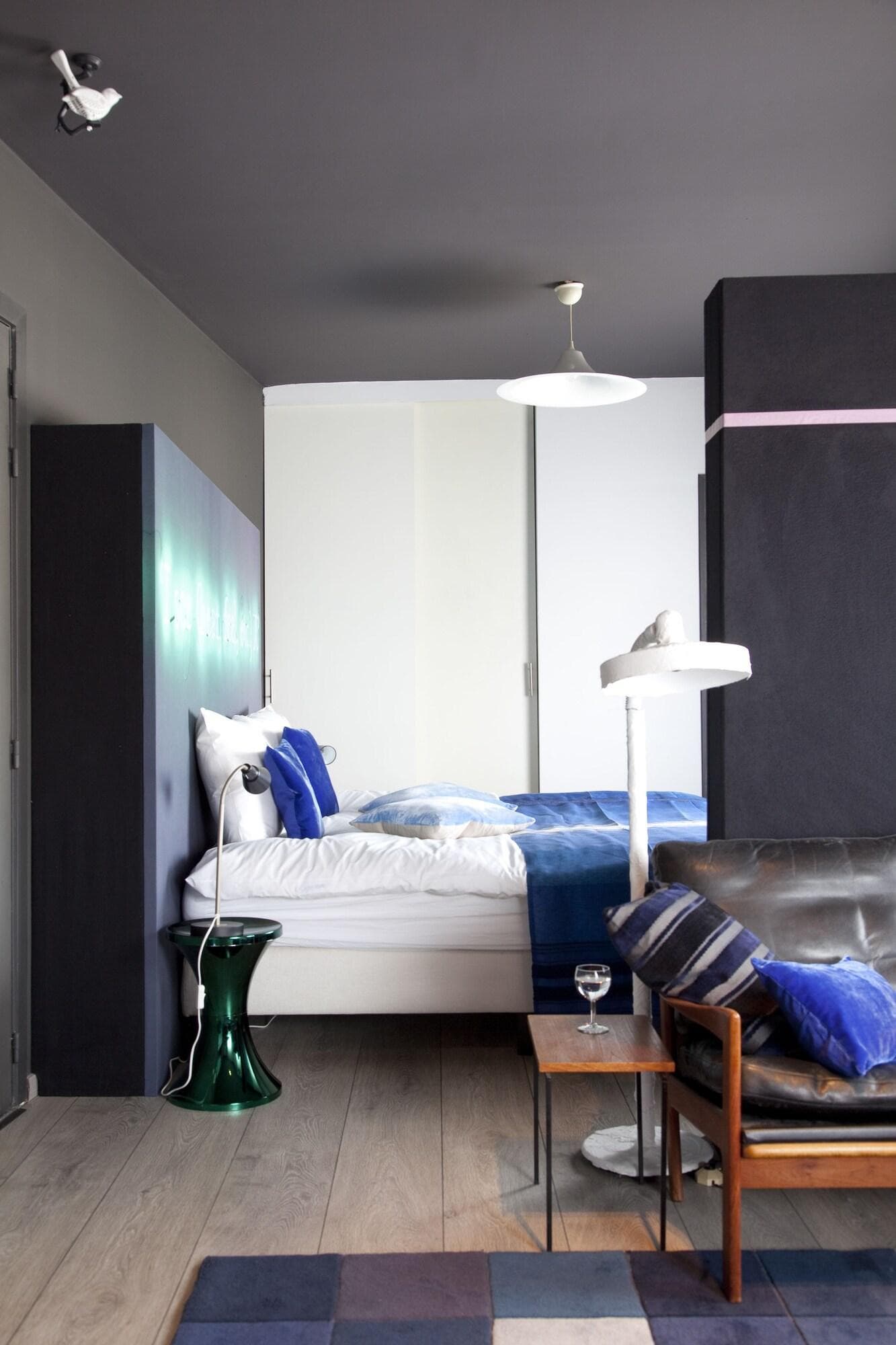 The Soul Antwerp, Room