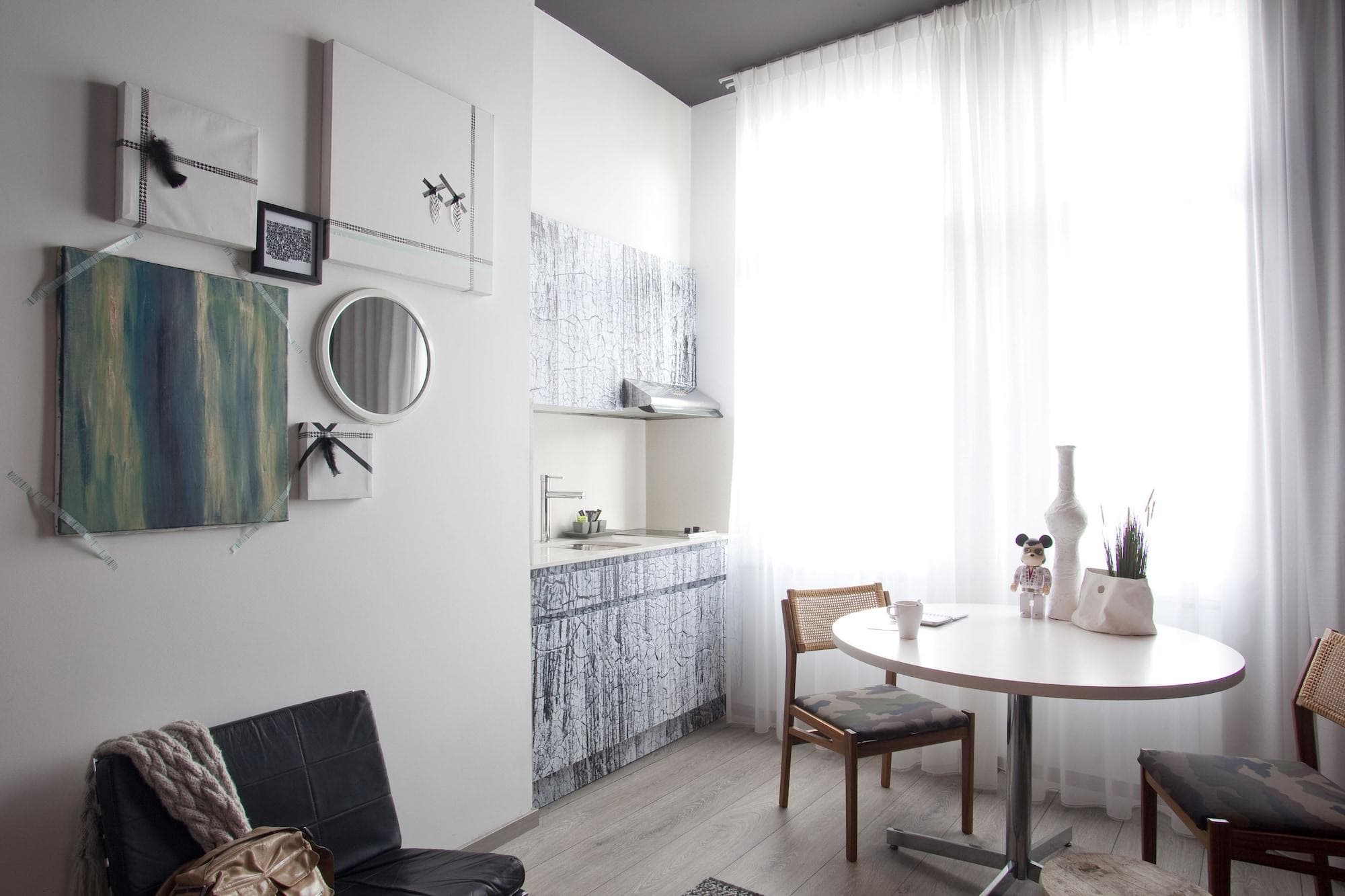 The Soul Antwerp, Room