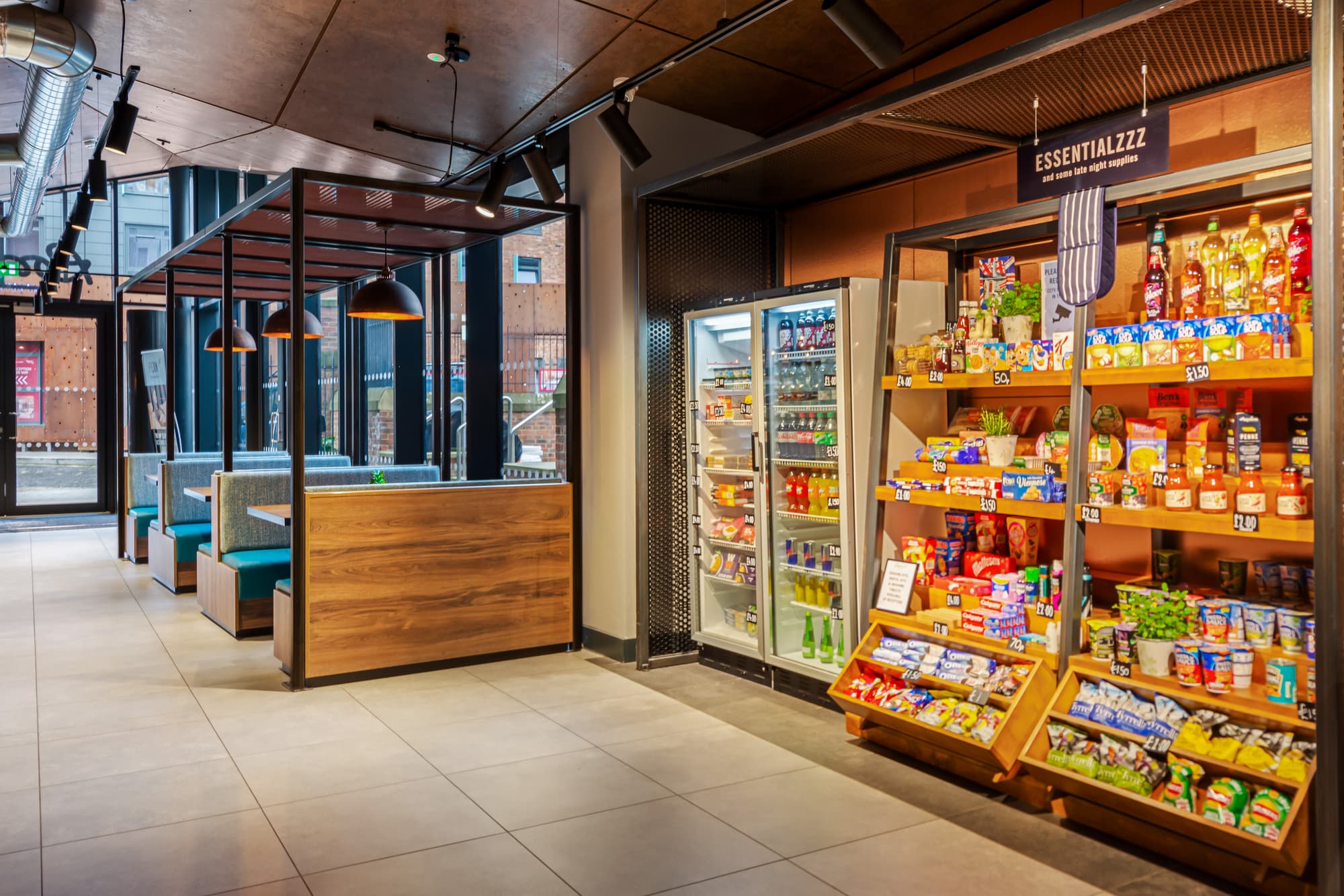 Roomzzz Newcastle City, Lobby