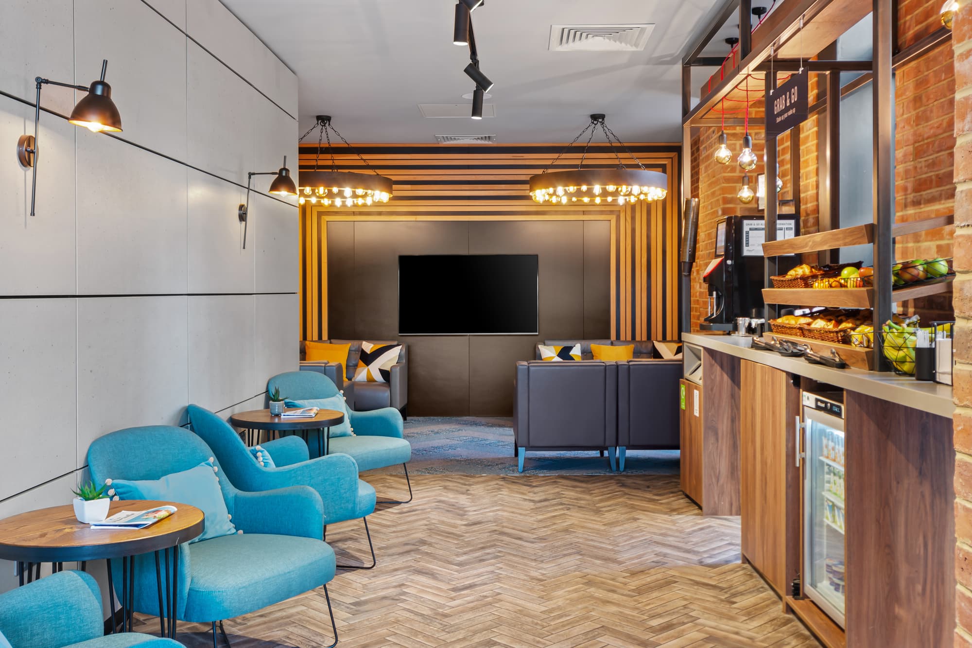 Roomzzz Newcastle City, Lobby