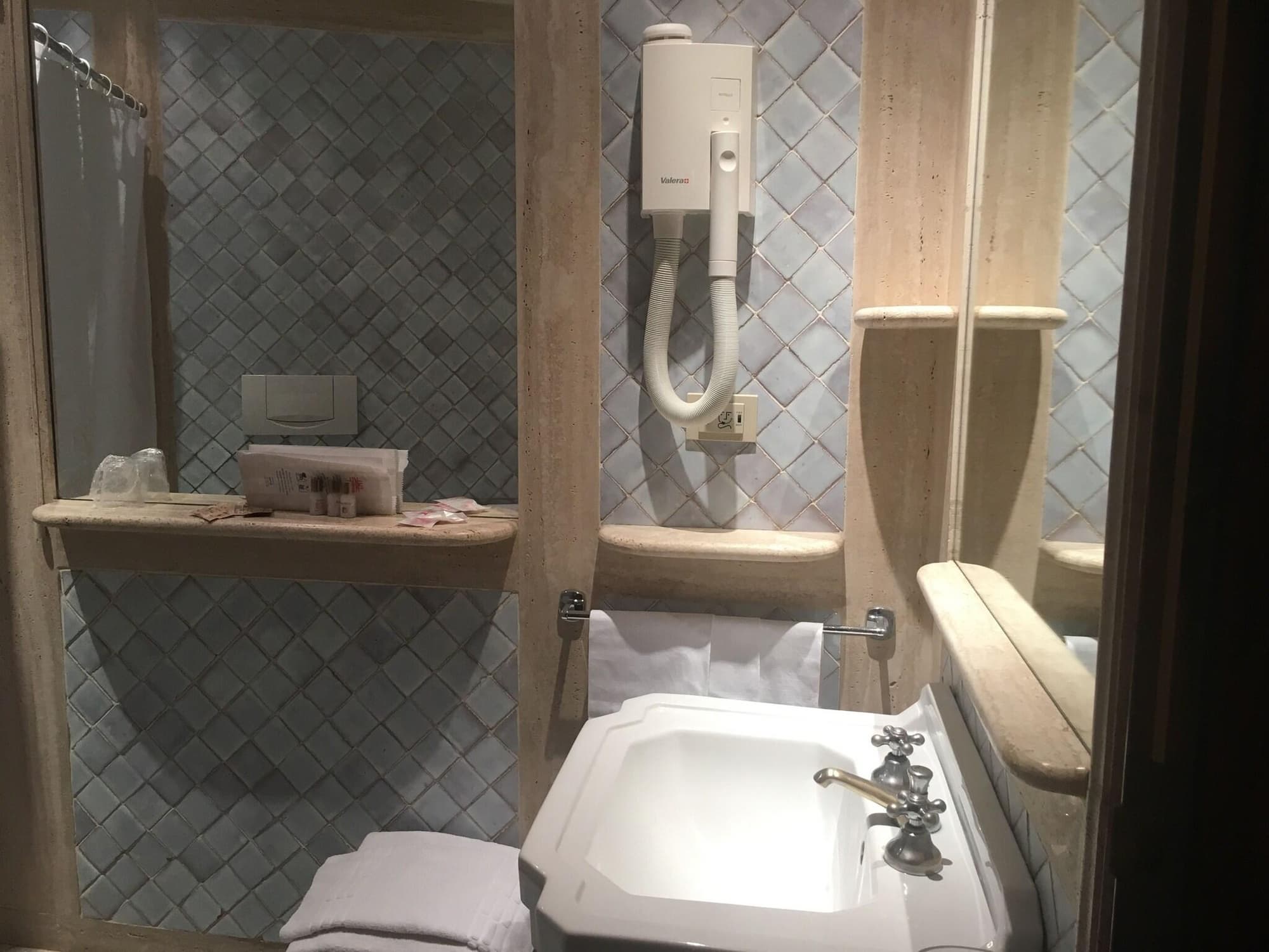 Grand Hotel Olympic, Room