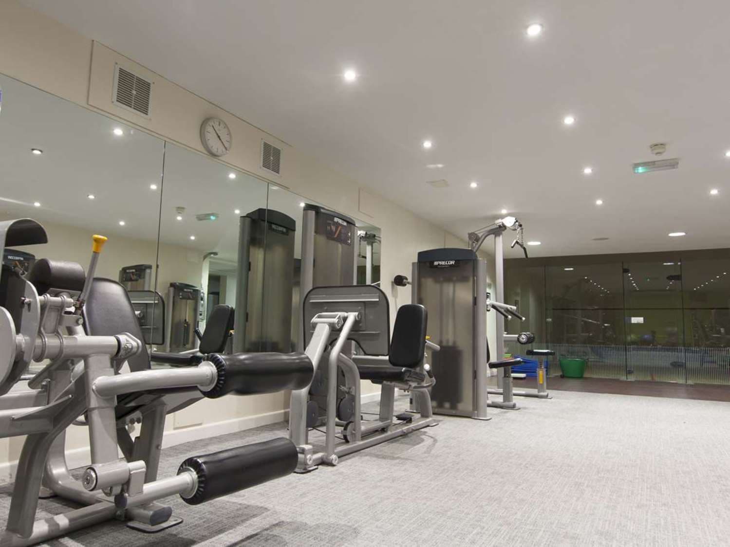 Gloucester Robinswood Hotel, BW Signature, Sports and Entertainment