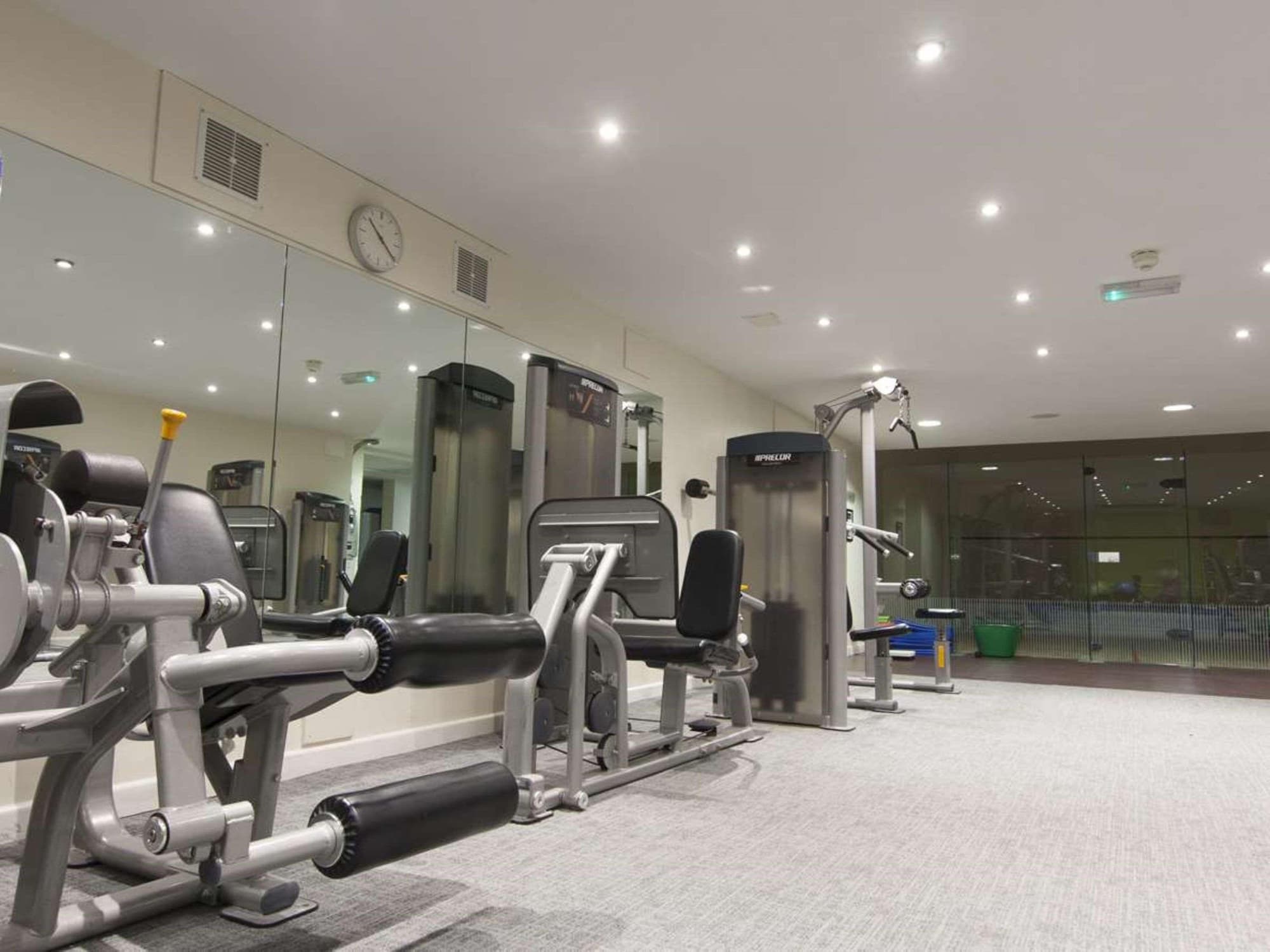 Gloucester Robinswood Hotel, BW Signature, Sports and Entertainment