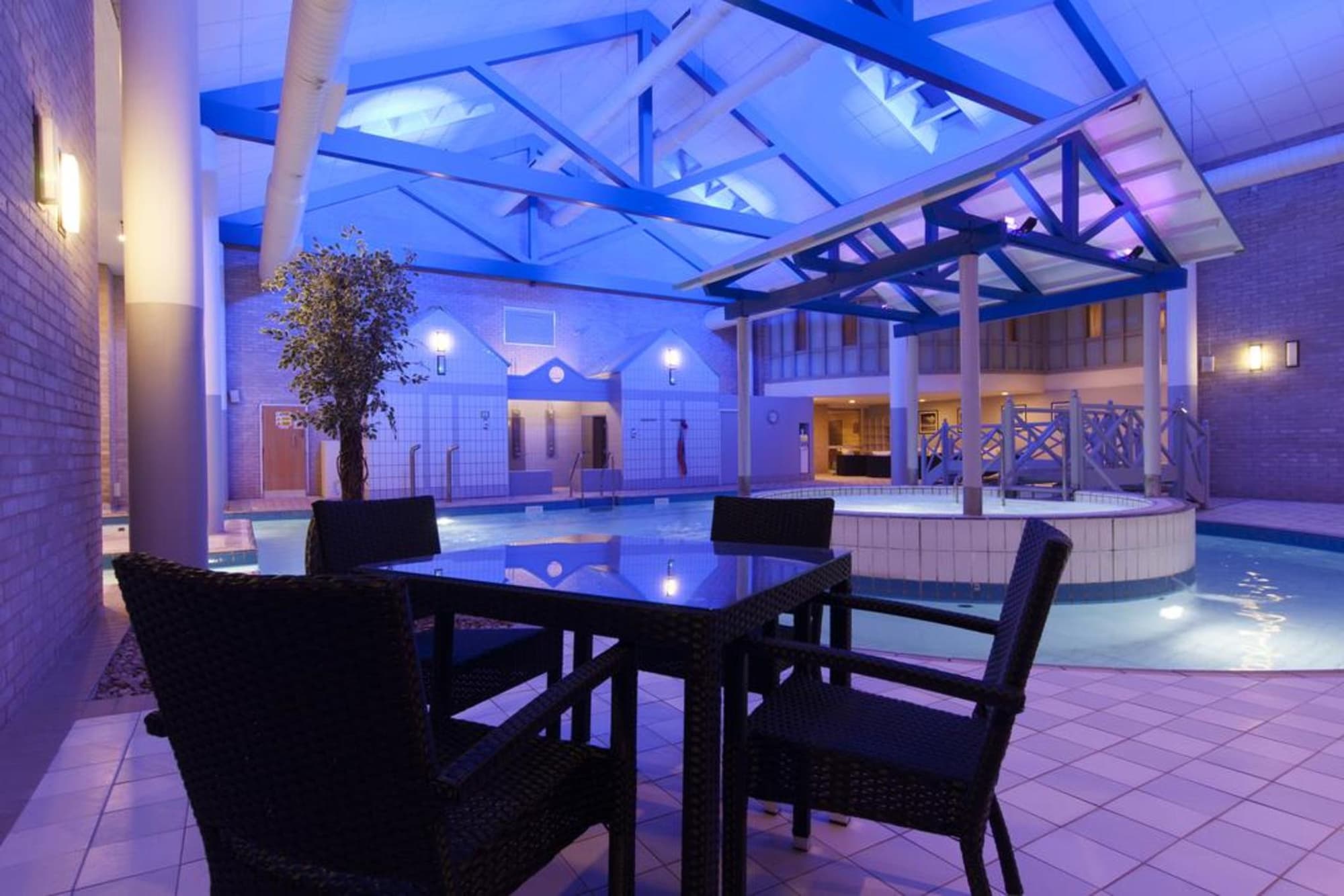 Gloucester Robinswood Hotel, BW Signature, Pool