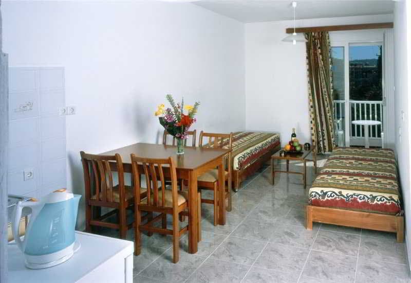 Kassandra  Family Aparthotel and SPA, Room