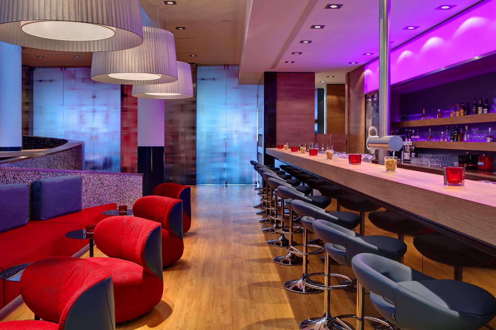 IntercityHotel Berlin Hauptbahnhof, Bar