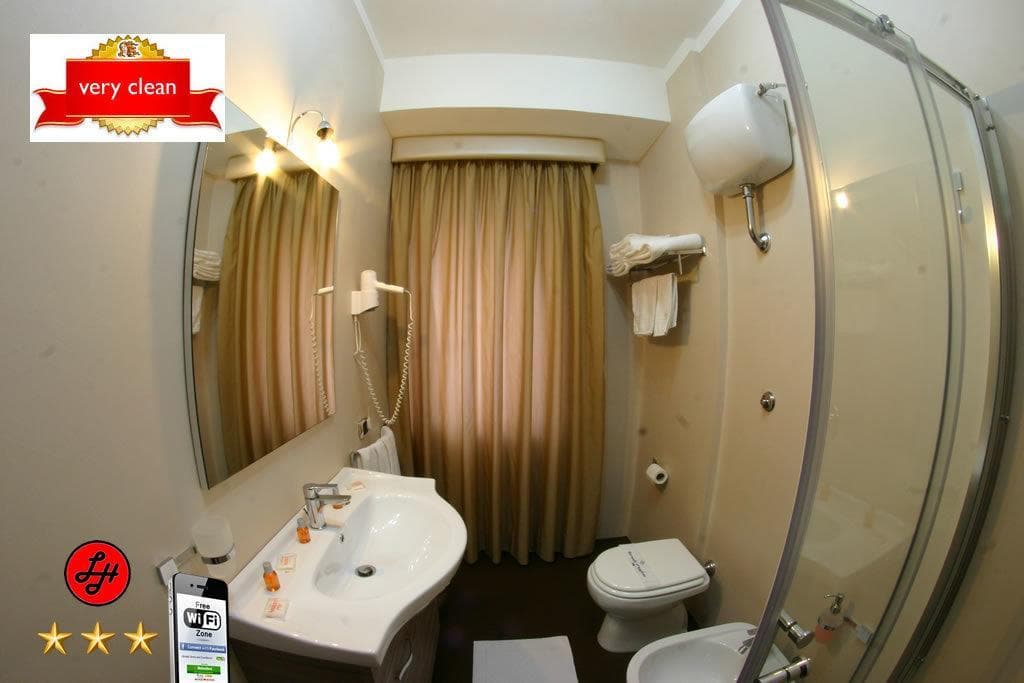 Luxor Hotel, General view