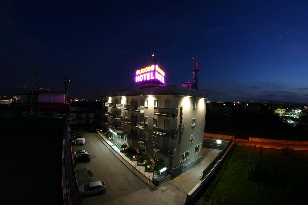 Luxor Hotel, General view