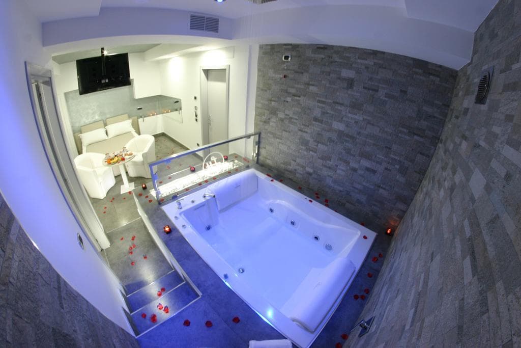 Luxor Hotel, General view