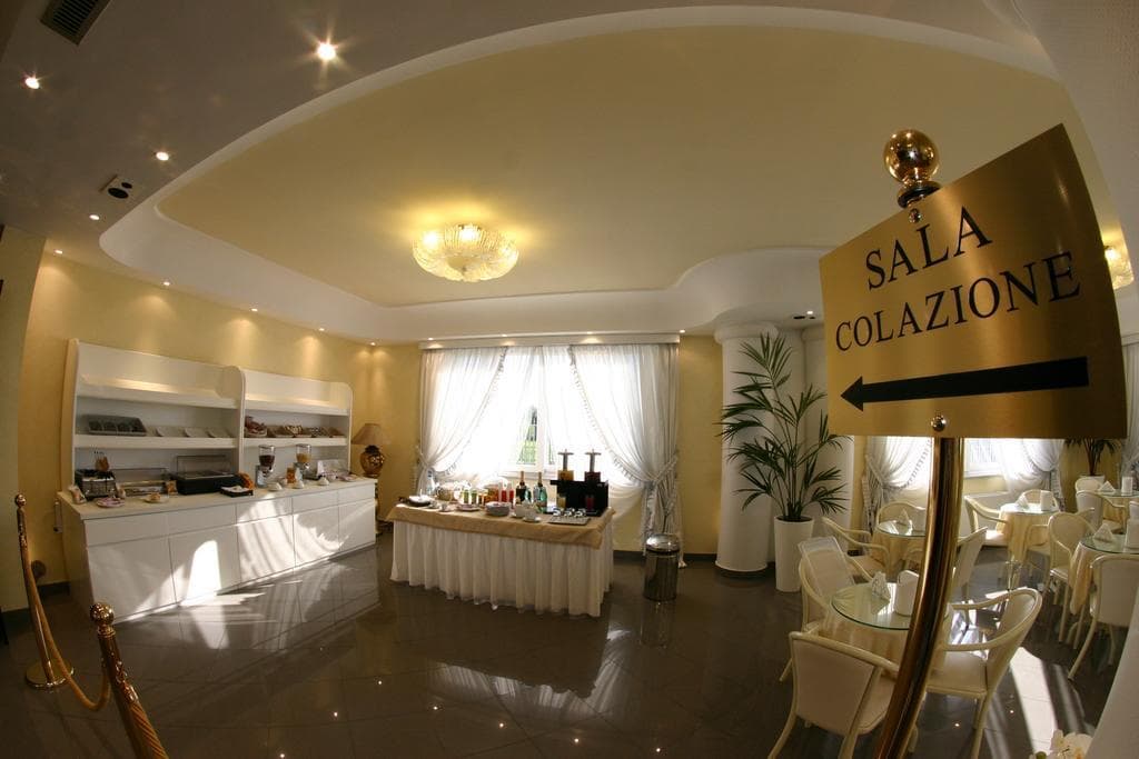 Luxor Hotel, General view