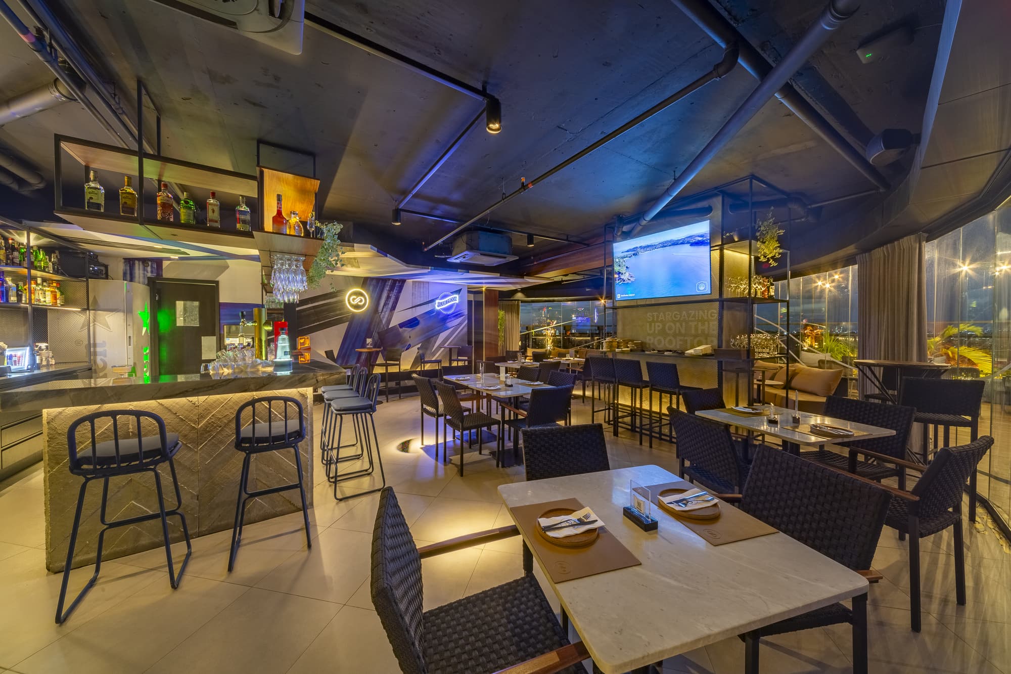 Intercity Salvador, Bar