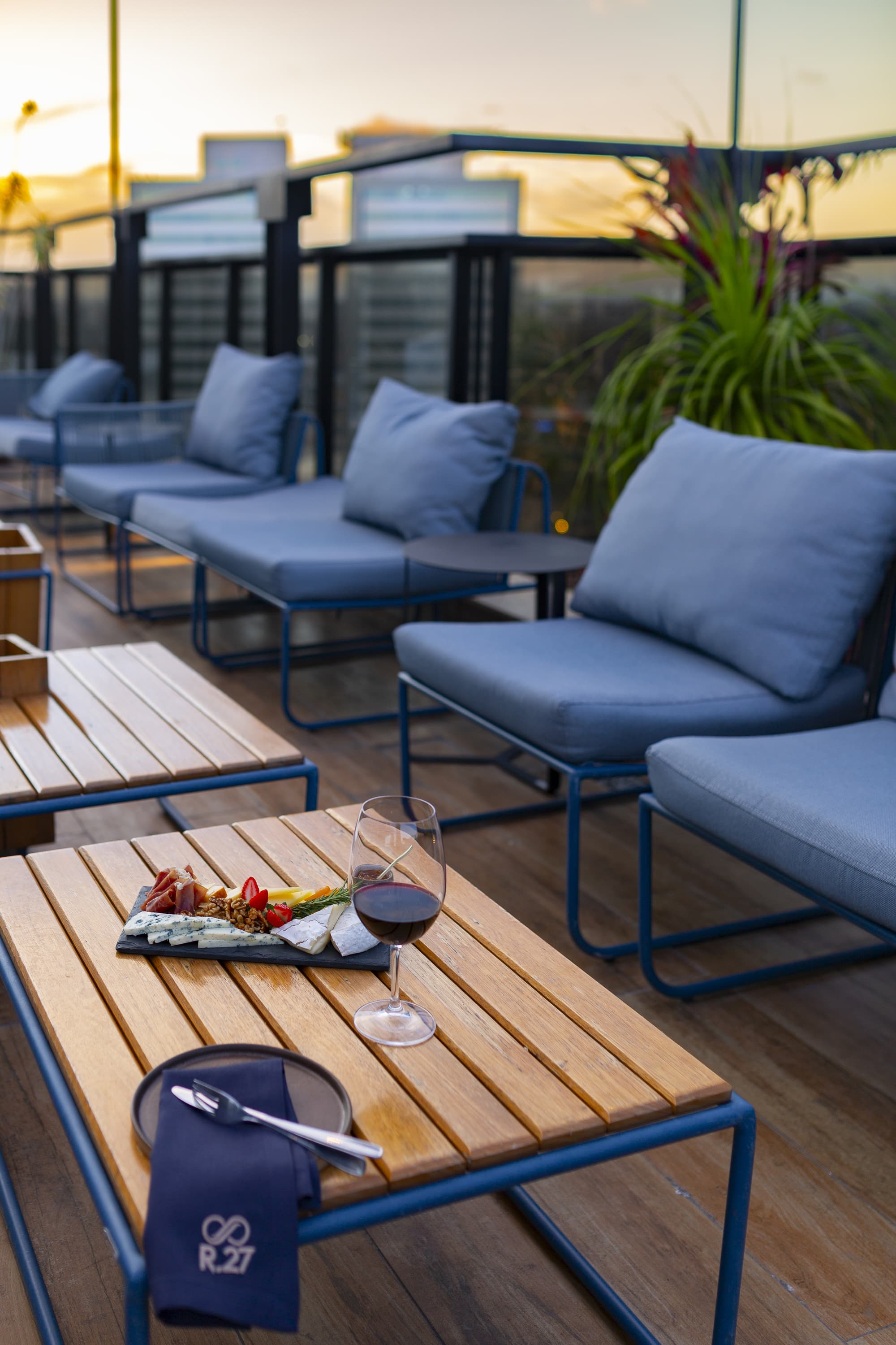 Intercity Salvador, Bar