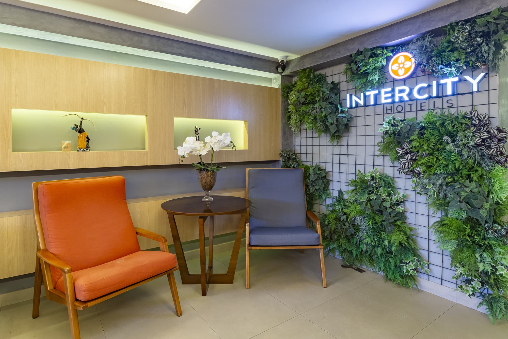 Intercity Salvador, Lobby