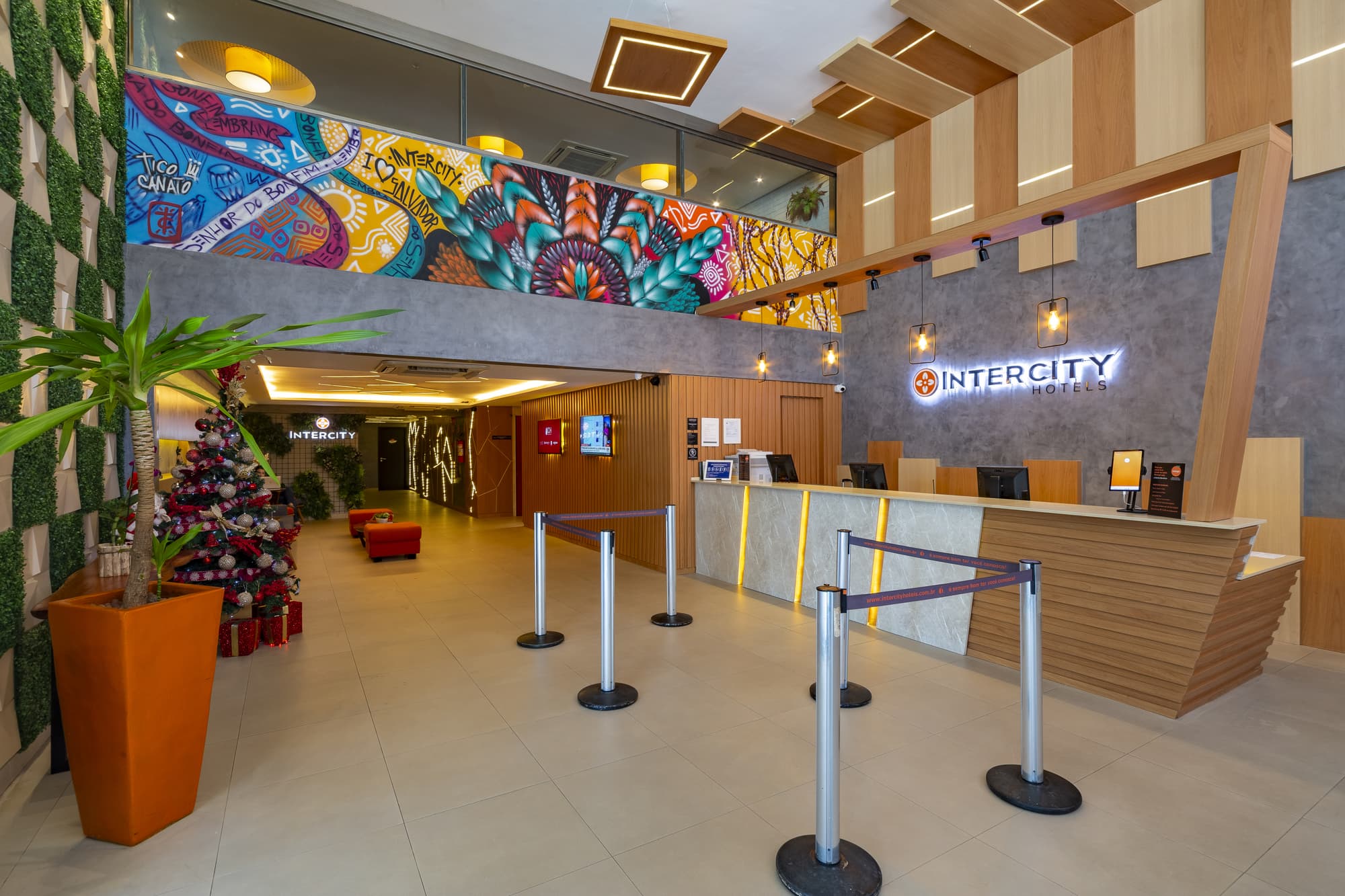 Intercity Salvador, Lobby