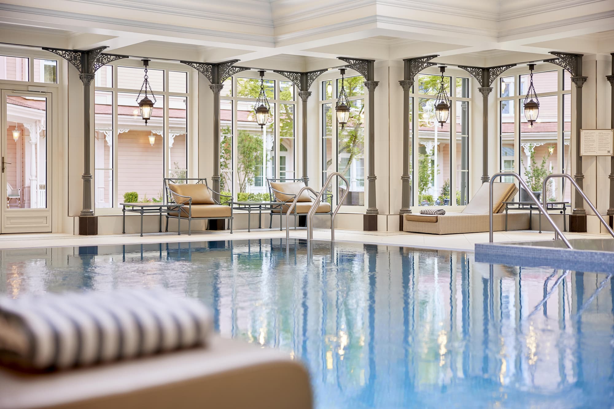 Disneyland Hotel + Entradas, General view