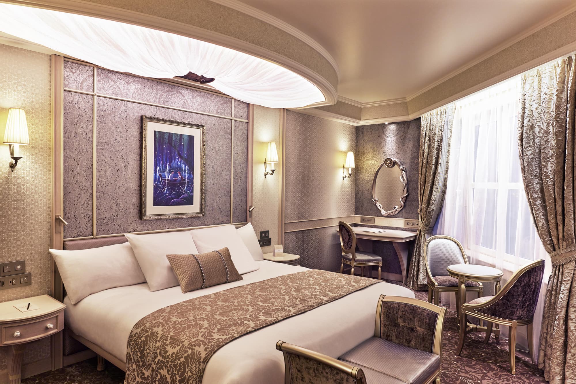 Disneyland Hotel + Entradas, Room