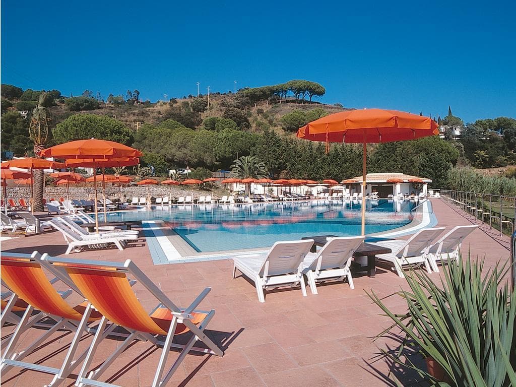 Cala Di Mola, General view