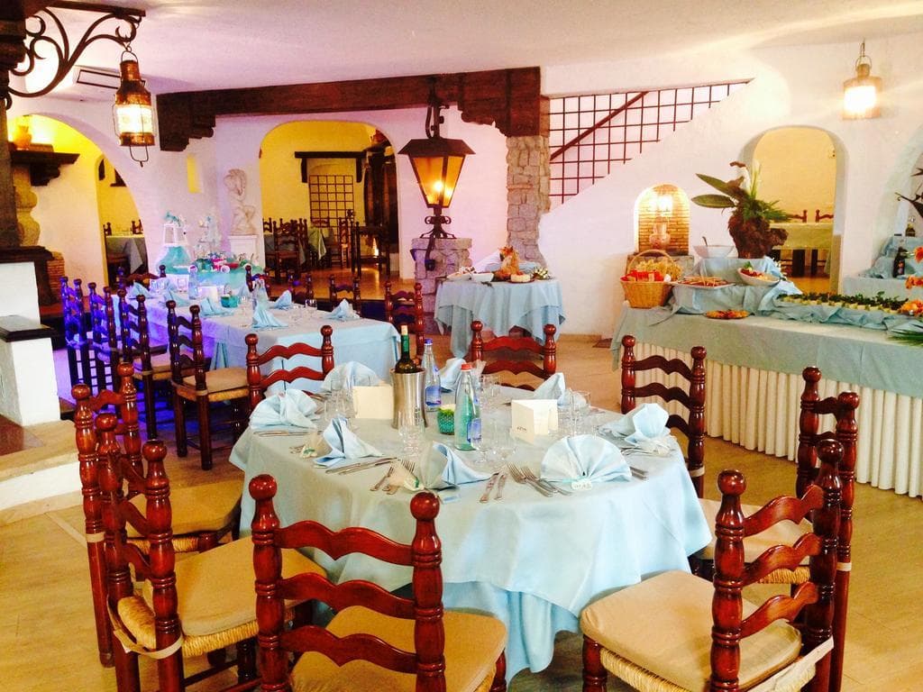 Cala Di Mola, General view