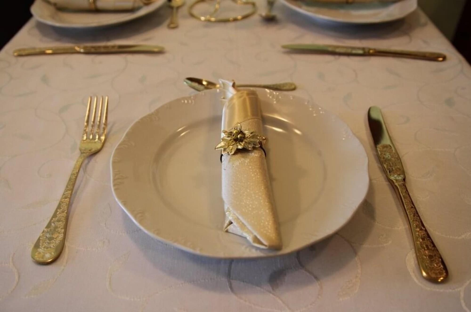 Hotel Elegant Lux, Restaurant