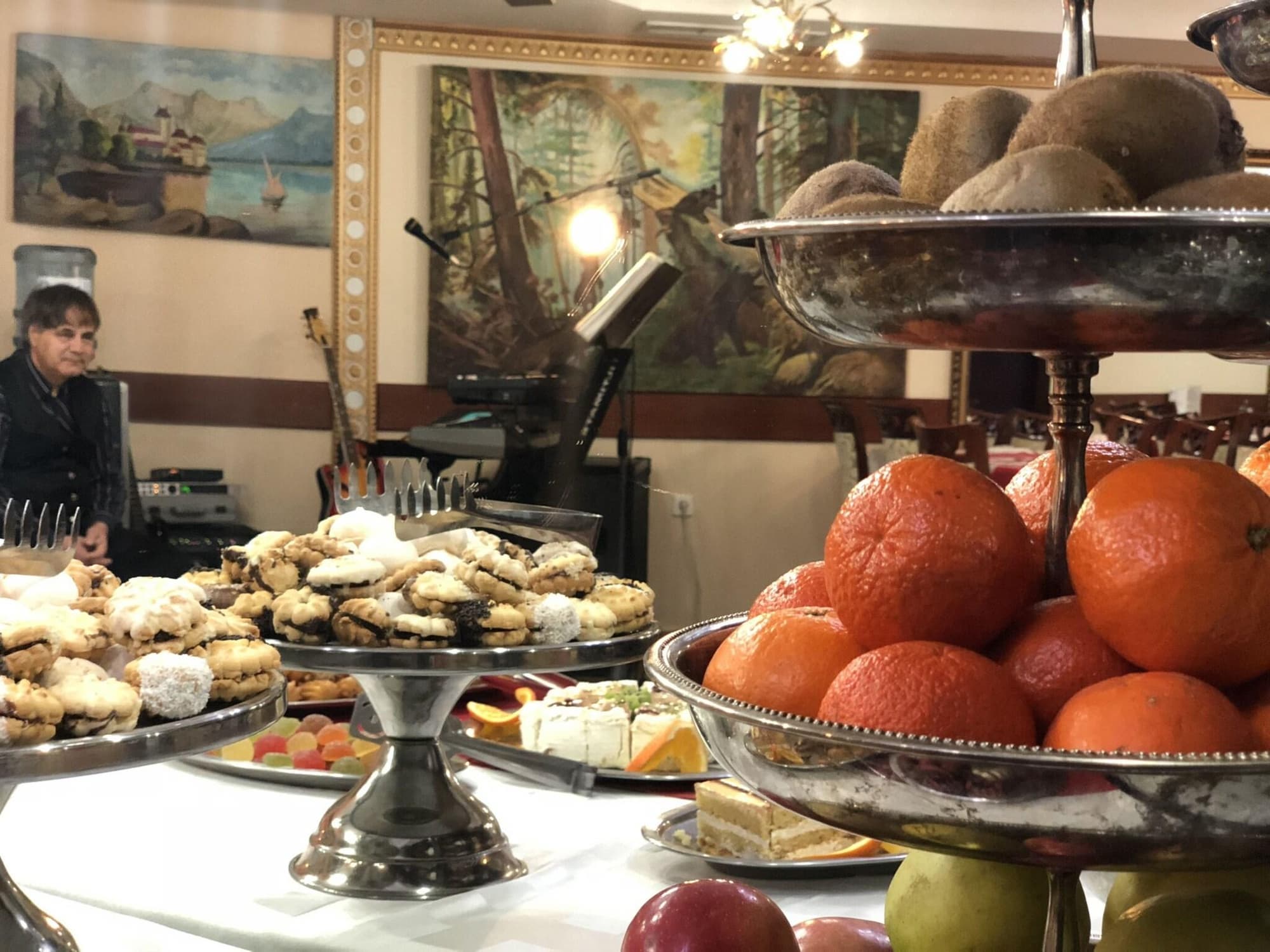 Hotel Elegant Lux, Restaurant