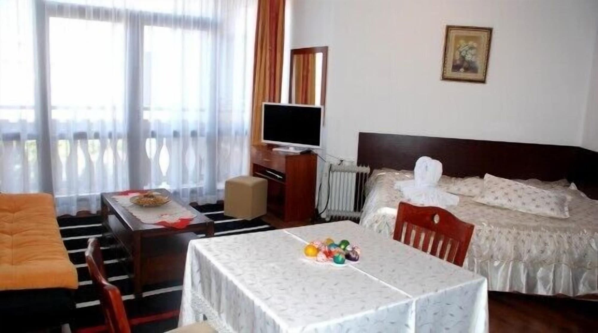 Hotel Elegant Lux, Room