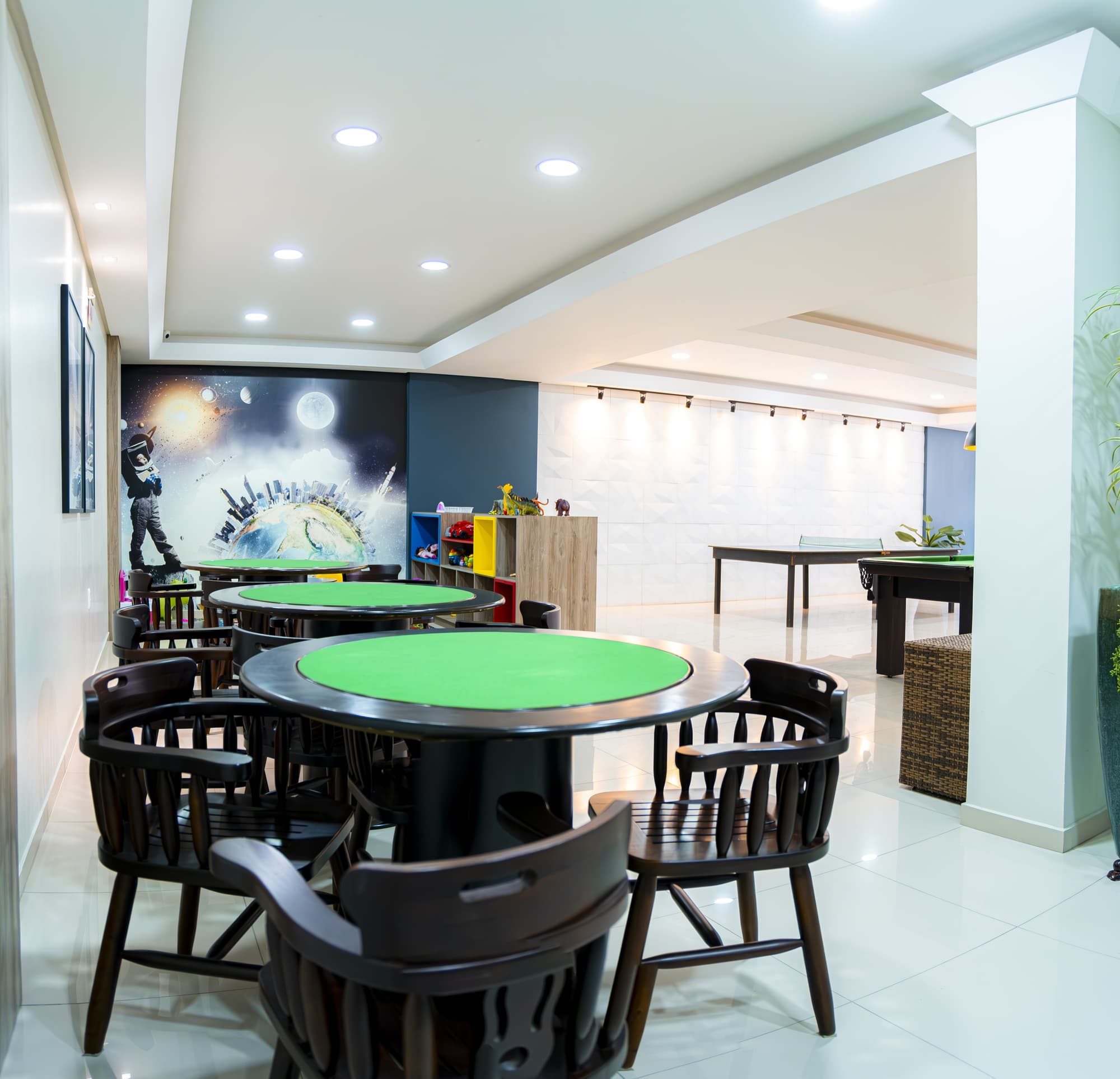 Bella Camboriu, Sports and Entertainment