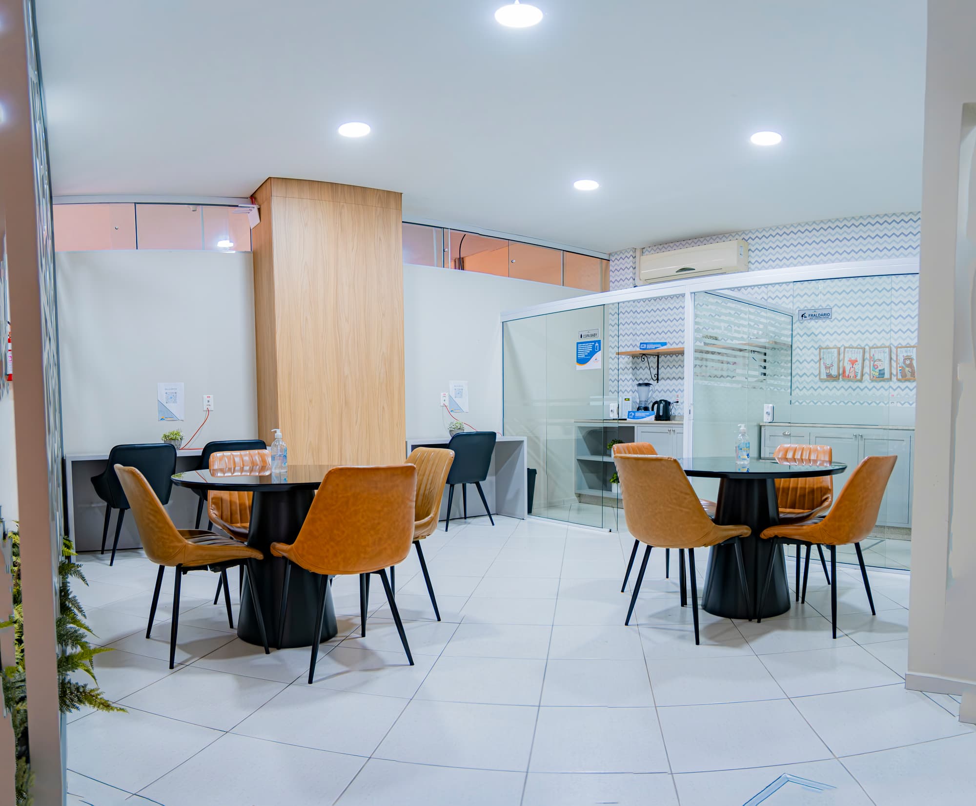 Bella Camboriu, Lobby