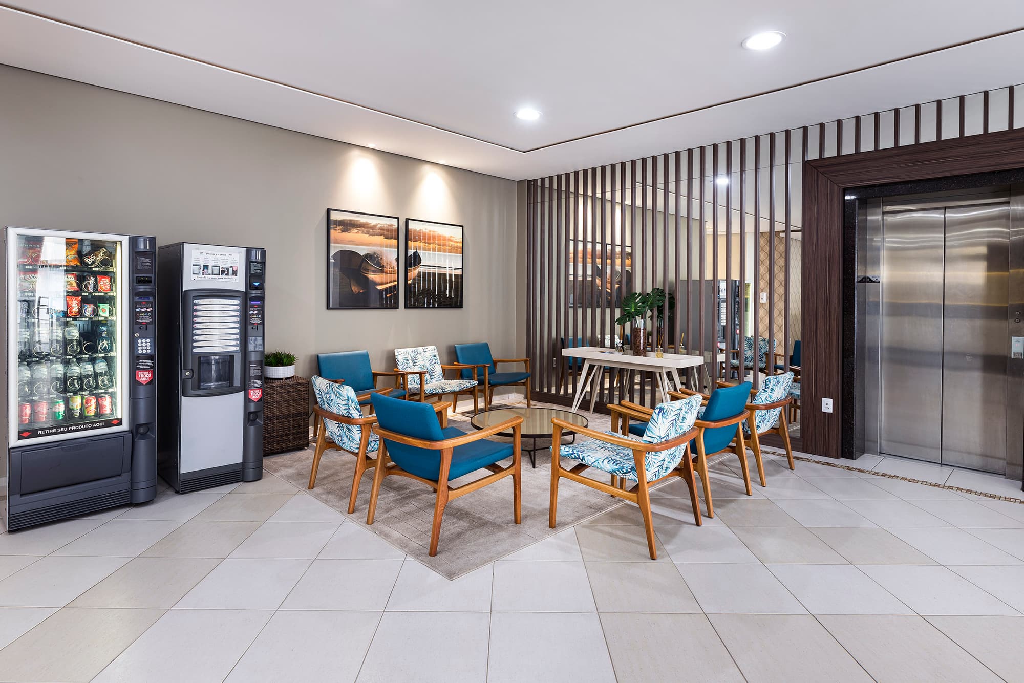 Bella Camboriu, Lobby