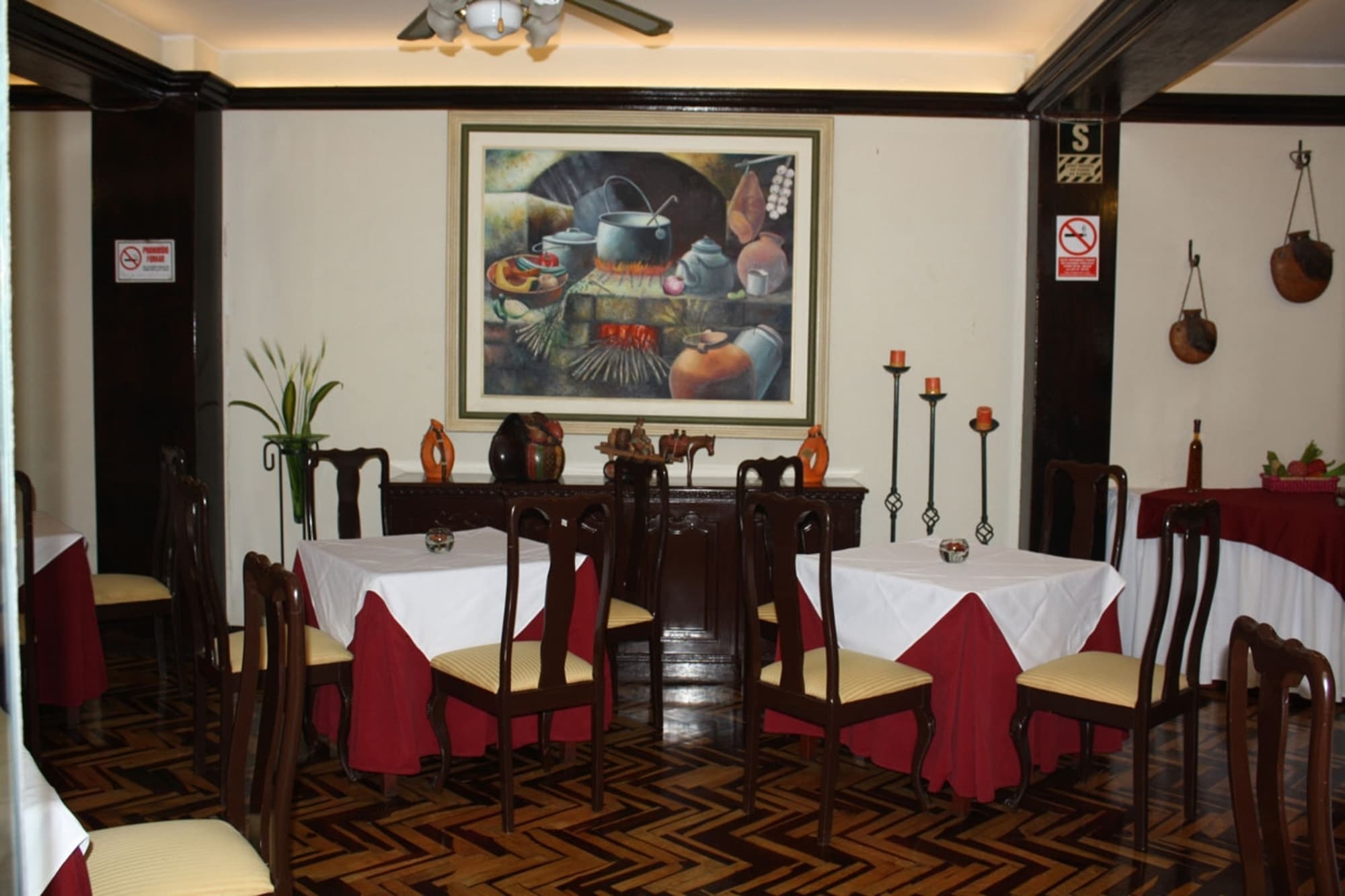 Santa Cruz, Restaurant