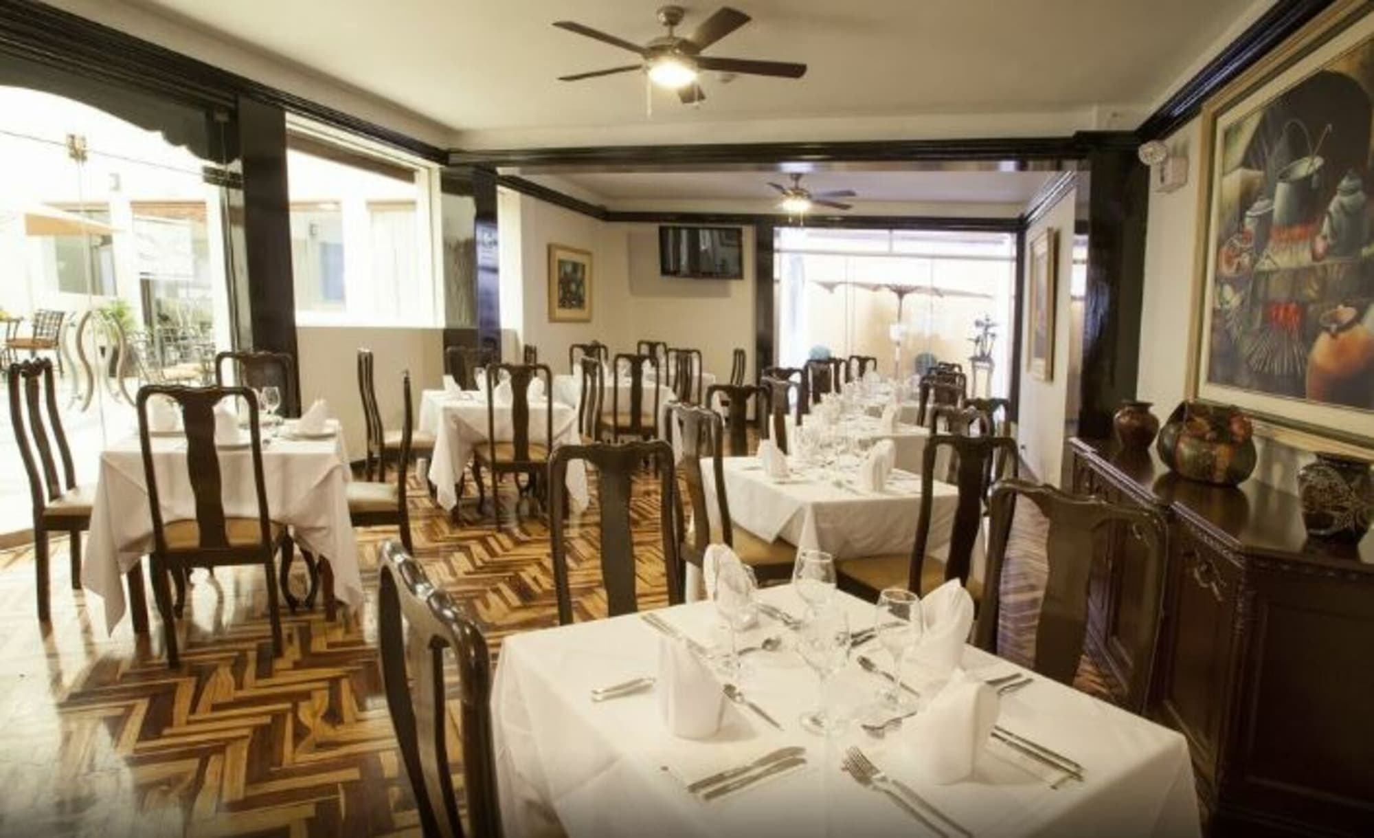 Santa Cruz, Restaurant