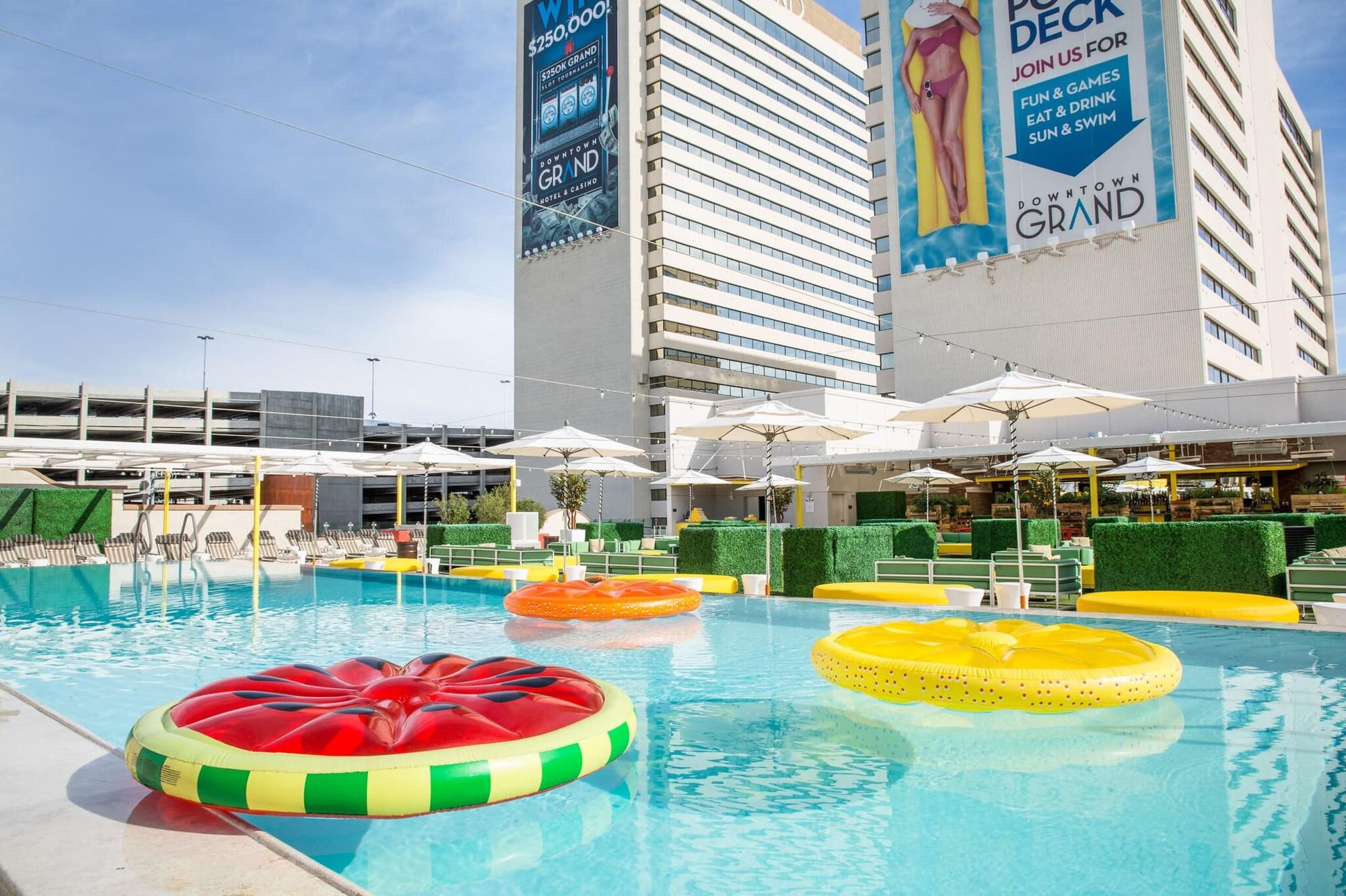 Downtown Grand Las Vegas, Pool