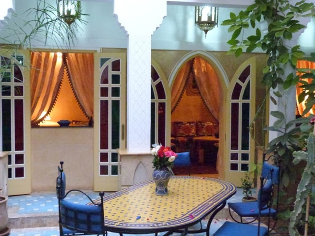 Riad Habib, General view