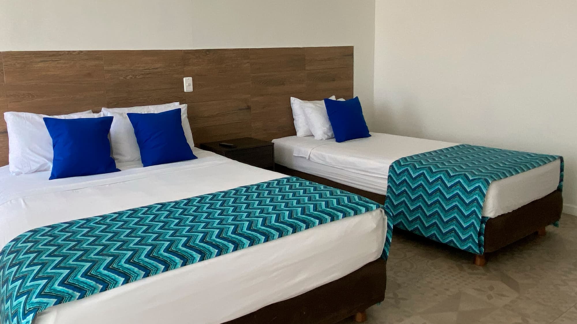 Hotel Blue Cove by On vacation, Room