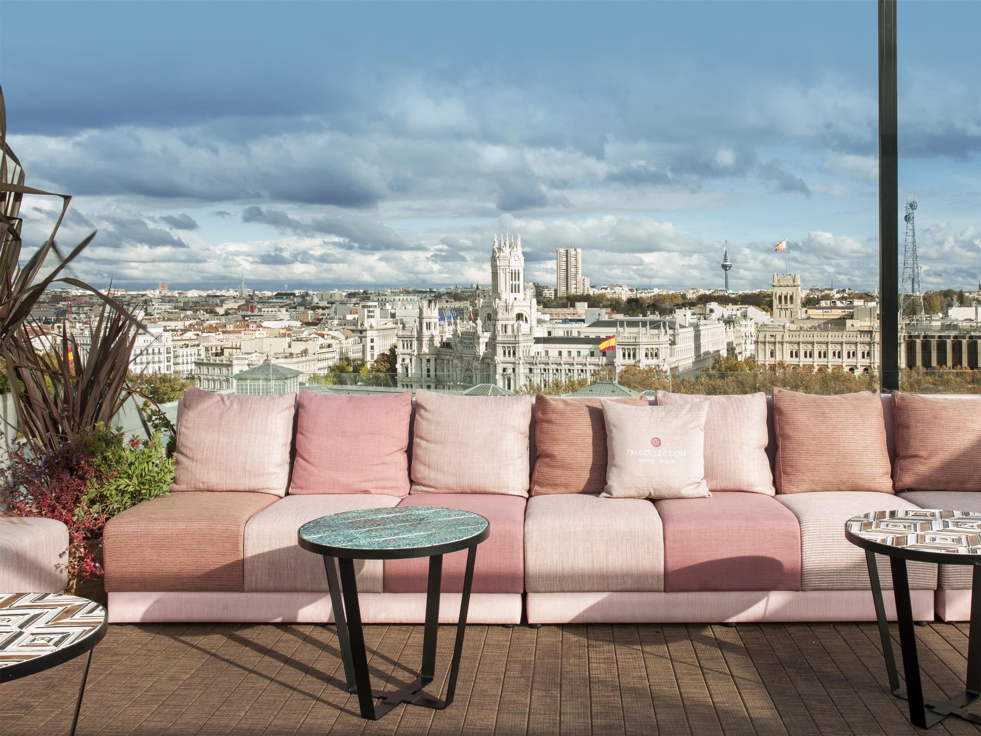 NH Collection Madrid Suecia, Bar