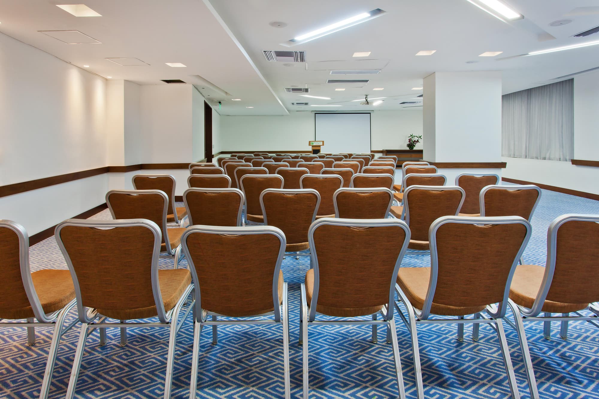 Holiday Inn Cartagena Morros, Sports and Entertainment