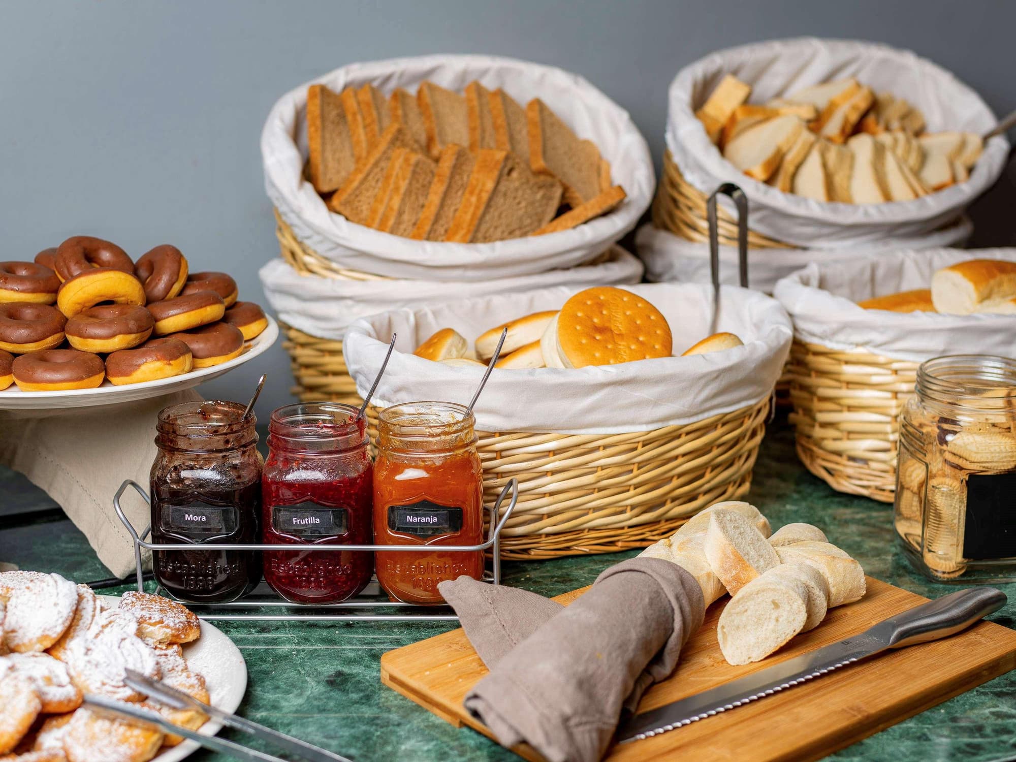 Nobile Inn Santiago, Restaurant