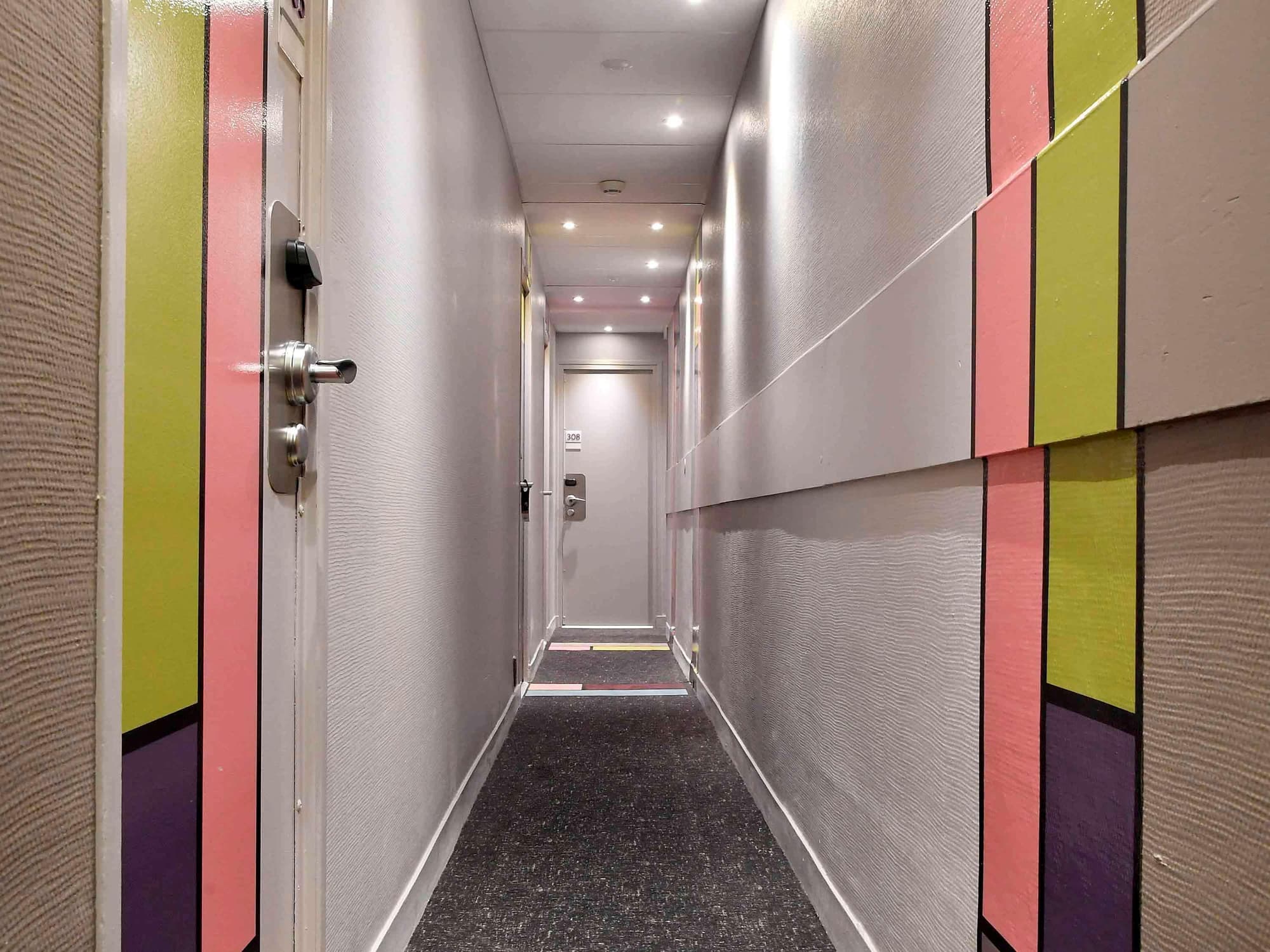 Hôtel Mercure Paris Gare de l'Est Magenta, Room