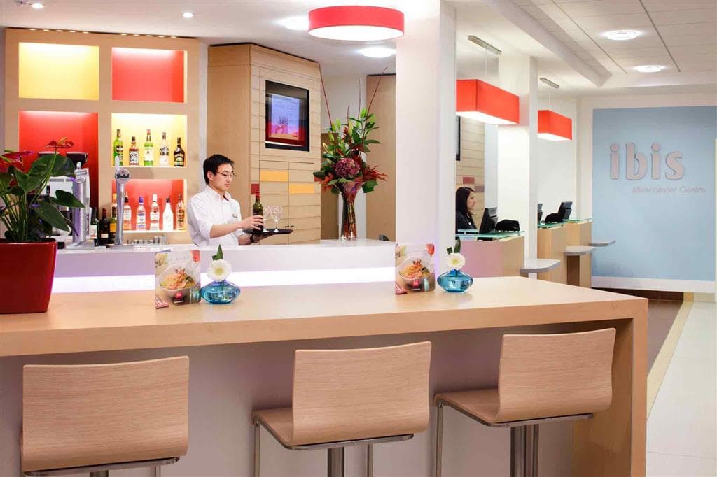 Ibis Manchester Portland St, Bar