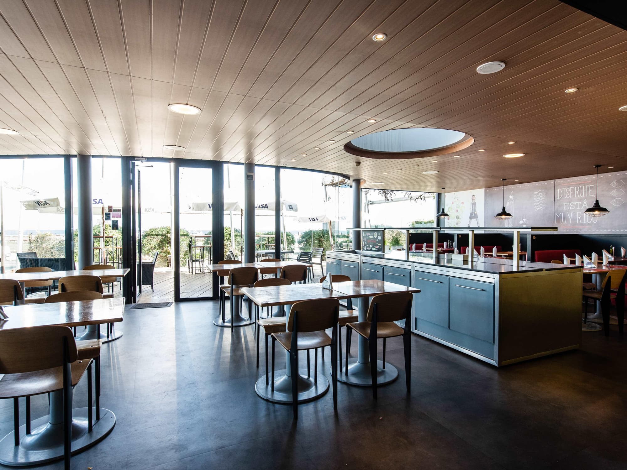 ibis Montevideo, Restaurant